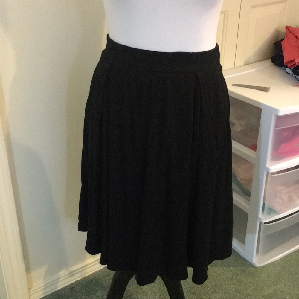 LuLaRoe size small black skater skirt with pockets